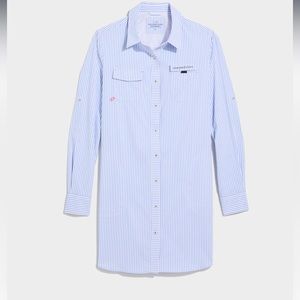 Like new Vineyard Vines Cover Up Seersucker
